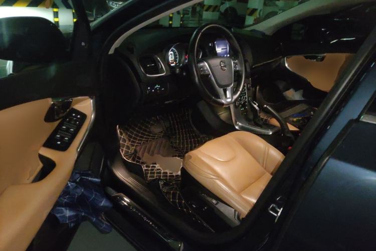 Used Volvo V40 2018 T3 Zhiya Edition Driver Seat