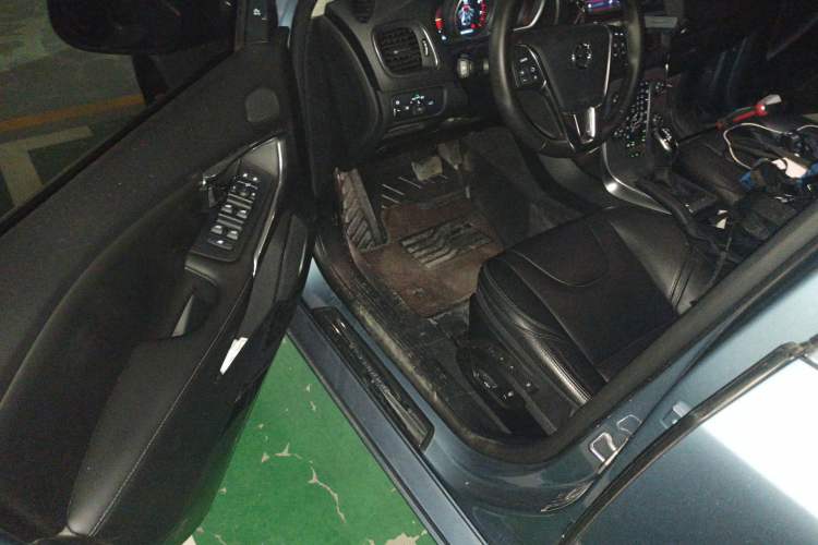 Used Volvo V40 2018 T3 Zhiya Edition Driver Seat