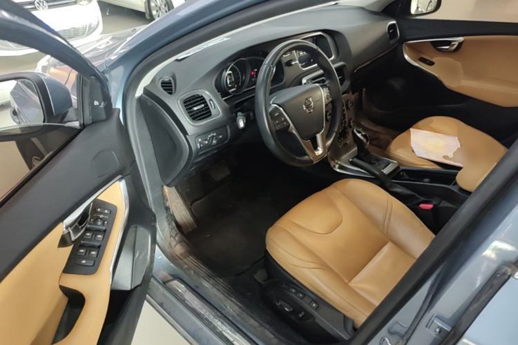Used Volvo V40 2018 T3 Zhiya Edition Driver Seat