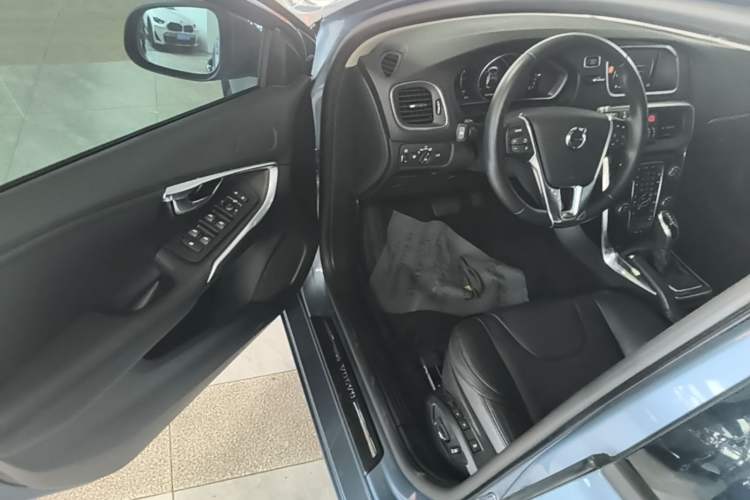 Used Volvo V40 2018 T3 Zhiyi Edition Driver Seat