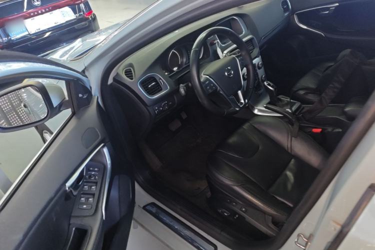 Used Volvo V40 2018 T3 Zhiya Edition Driver Seat