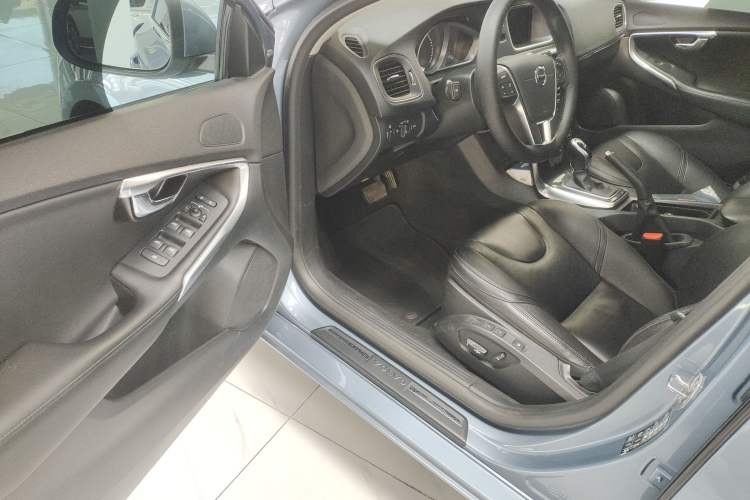 Used Volvo V40 2018 T3 Zhiyi Edition Driver Seat