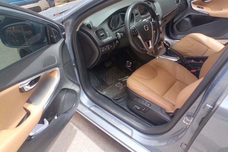 Used Volvo V40 2018 T3 Zhiya Edition Driver Seat