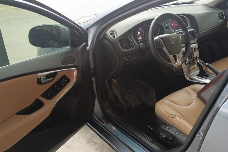 Used Volvo V40 2018 T3 Zhiya Edition Driver Seat