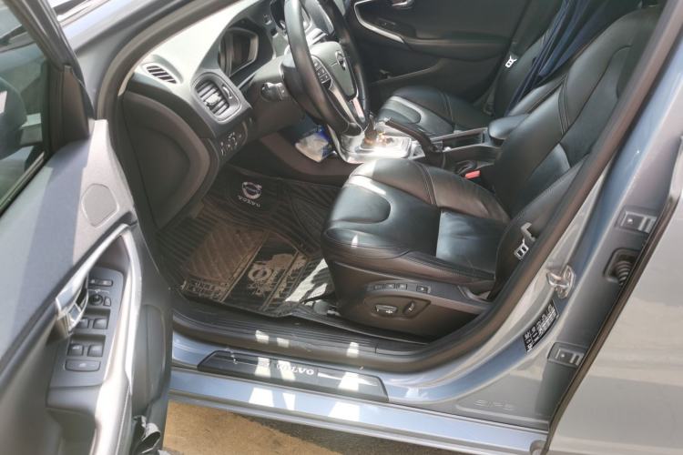 Used Volvo V40 2018 T3 Zhiyi Edition Driver Seat