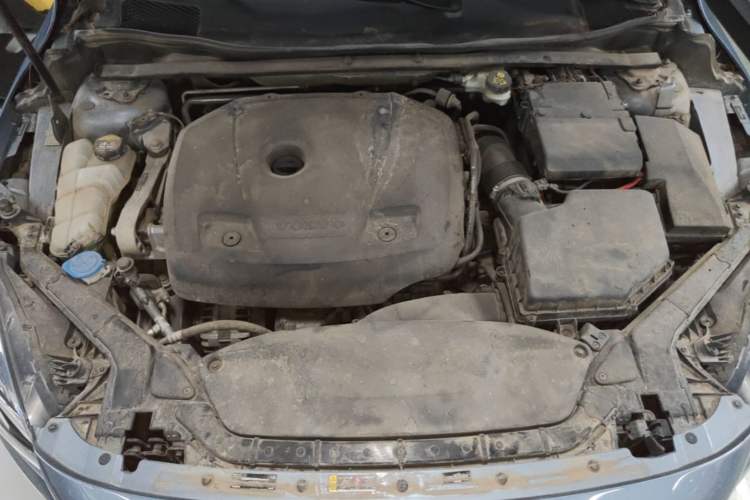 Used Volvo V40 2018 T3 Zhiyi Edition Engine Bay