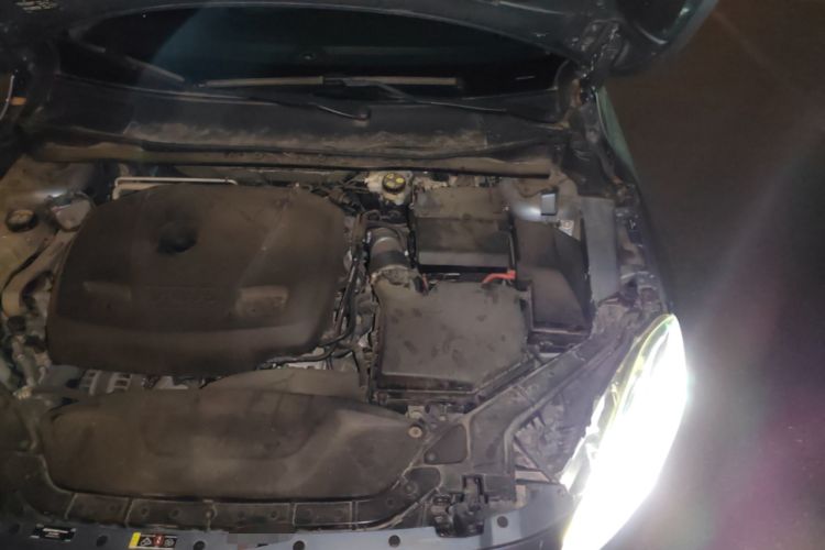 Used Volvo V40 2018 T3 Zhiyi Edition Engine Bay Left