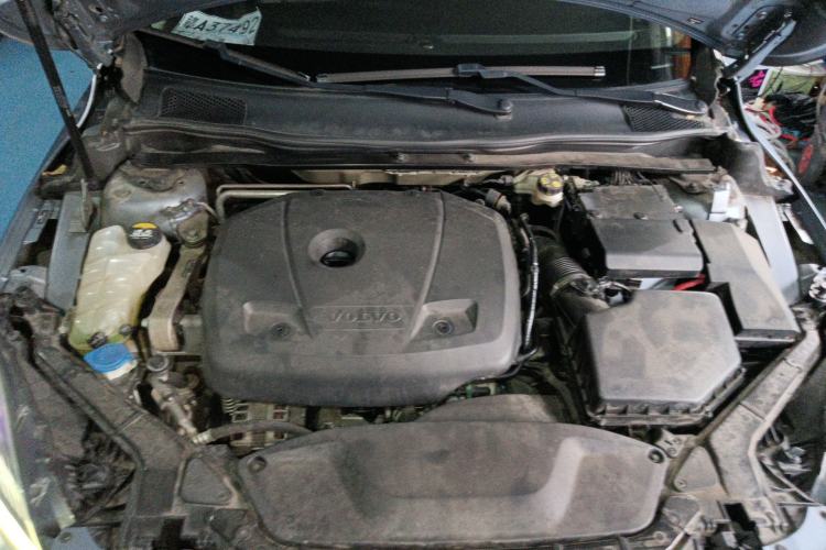 Used Volvo V40 2018 T3 Zhiyi Edition Engine Bay