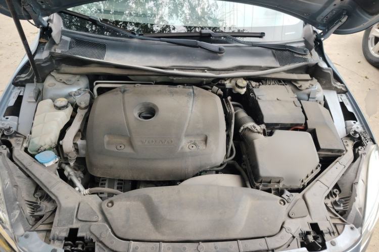 Used Volvo V40 2018 T3 Zhiyi Edition Engine Bay