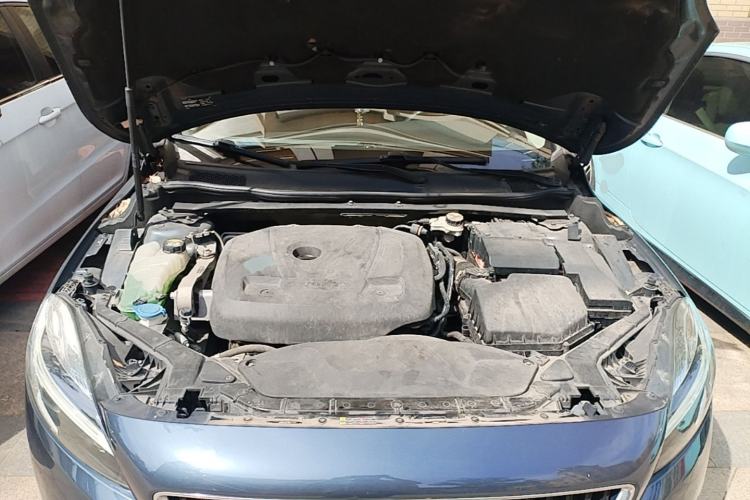 Used Volvo V40 2018 T3 Zhiyi Edition Engine Bay