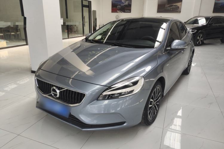 Used Volvo V40 2018 T3 Zhiyi Edition Guazi used car, China used car export, Used car for sale, Used cars, Cheapest cars for sale