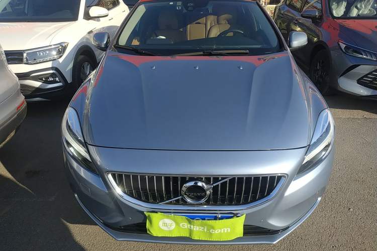 Used Volvo V40 2018 T3 Zhiya Edition Exterior 1