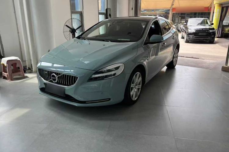 Used Volvo V40 2018 T3 Zhiya Edition Exterior 4