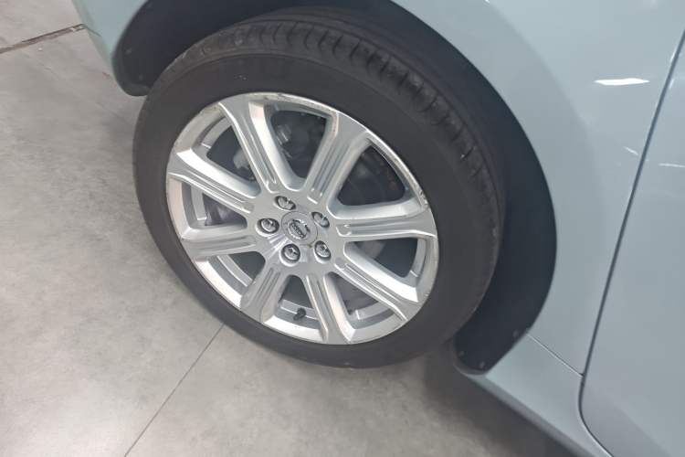 Used Volvo V40 2018 T3 Zhiya Edition Exterior 5