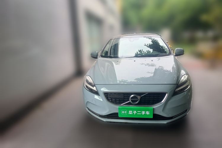 Used Volvo V40 2018 T3 Zhiya Edition Front