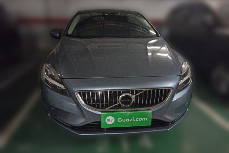 Used Volvo V40 2018 T3 Zhiya Edition Front