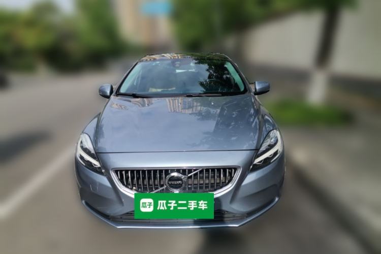 Used Volvo V40 2018 T3 Zhiyi Edition Front