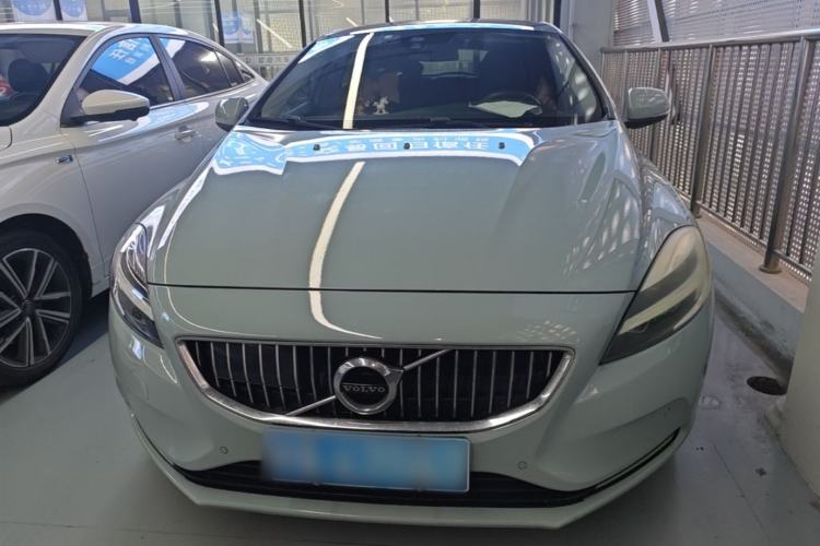 Used Volvo V40 2018 T3 Zhiya Edition Front