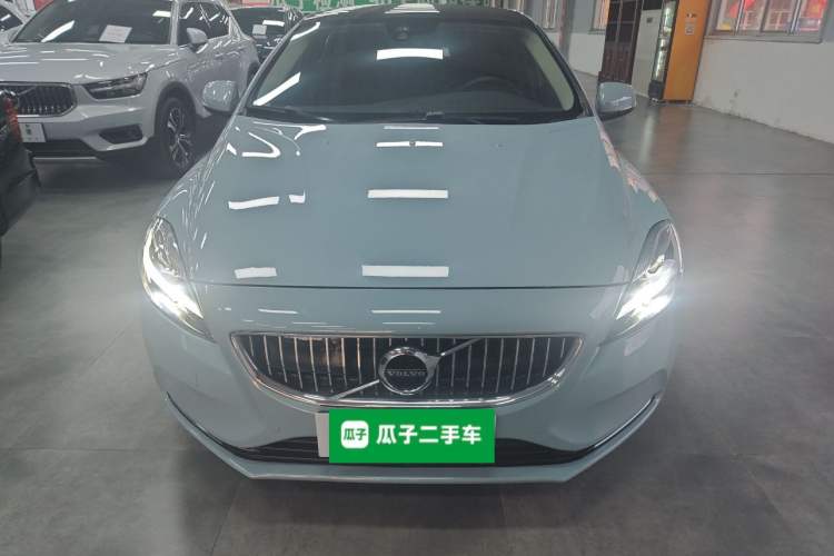 Used Volvo V40 2018 T3 Zhiya Edition Front