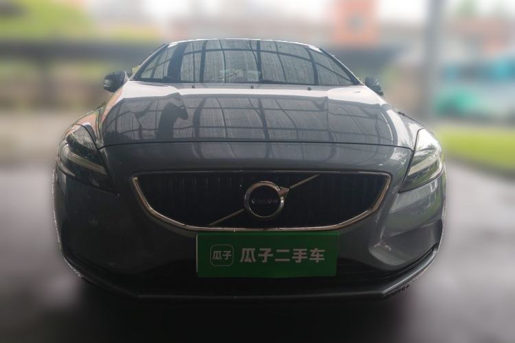 Used Volvo V40 2018 T3 Zhiyi Edition Front