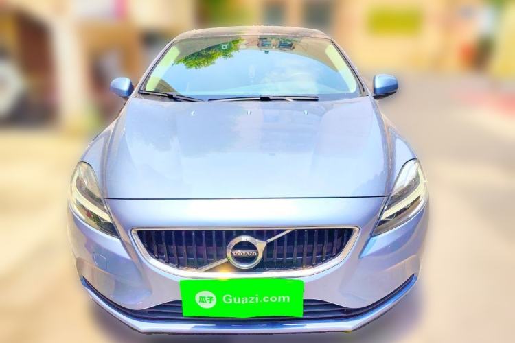 Used Volvo V40 2018 T3 Zhiyi Edition Front