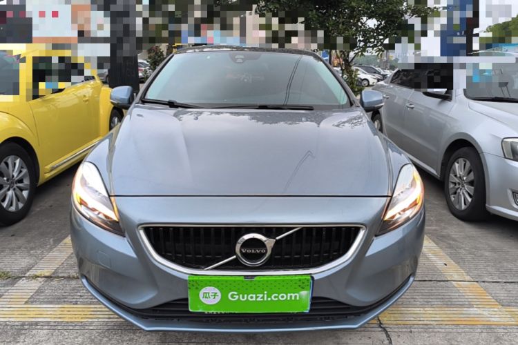 Used Volvo V40 2018 T3 Zhiyi Edition Front
