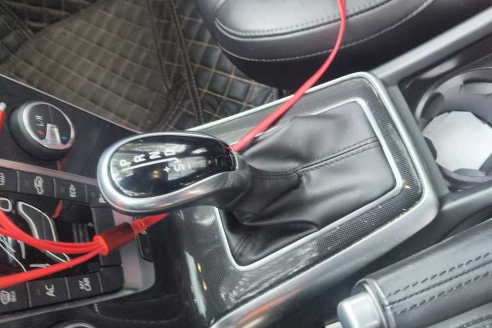 Used Volvo V40 2018 T3 Zhiyi Edition Gear Lever