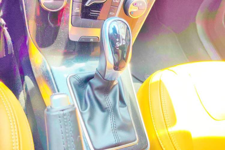 Used Volvo V40 2018 T3 Zhiyi Edition Gear Lever