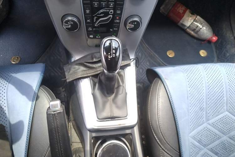 Used Volvo V40 2018 T3 Zhiya Edition Gear Lever