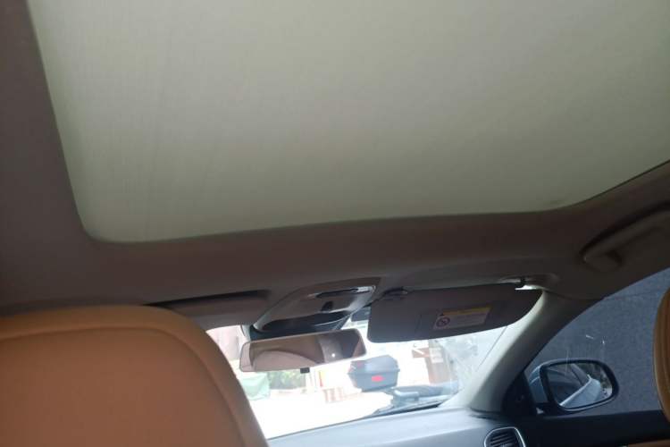 Used Volvo V40 2018 T3 Zhiya Edition Headliner