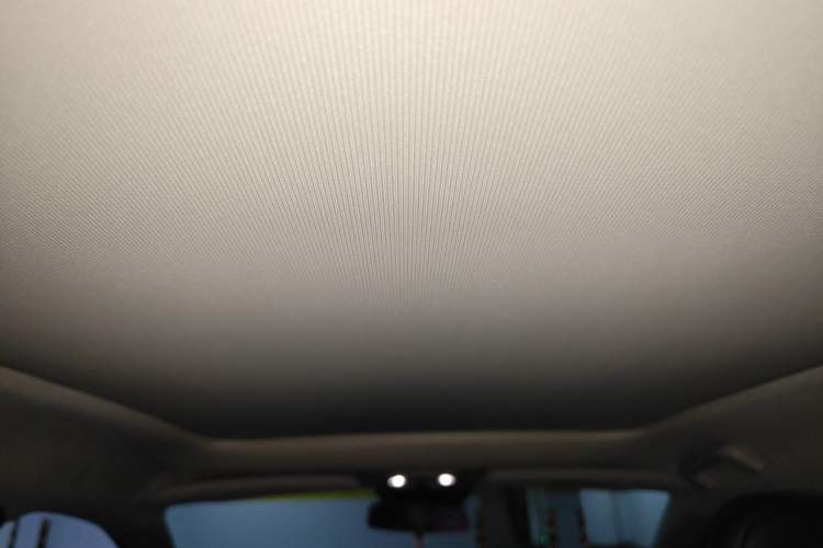 Used Volvo V40 2018 T3 Zhiyi Edition Headliner