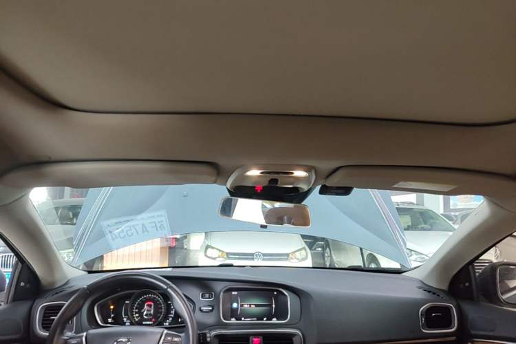 Used Volvo V40 2018 T3 Zhiya Edition Headliner