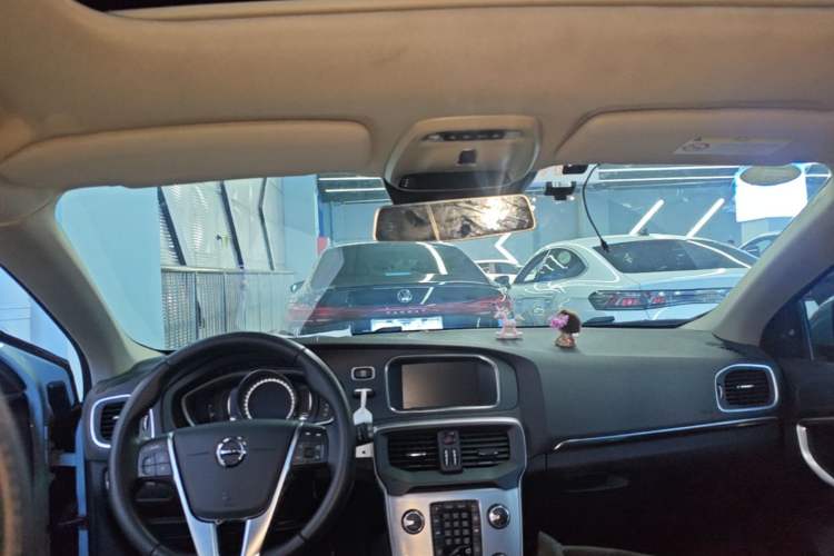 Used Volvo V40 2018 T3 Zhiya Edition Headliner