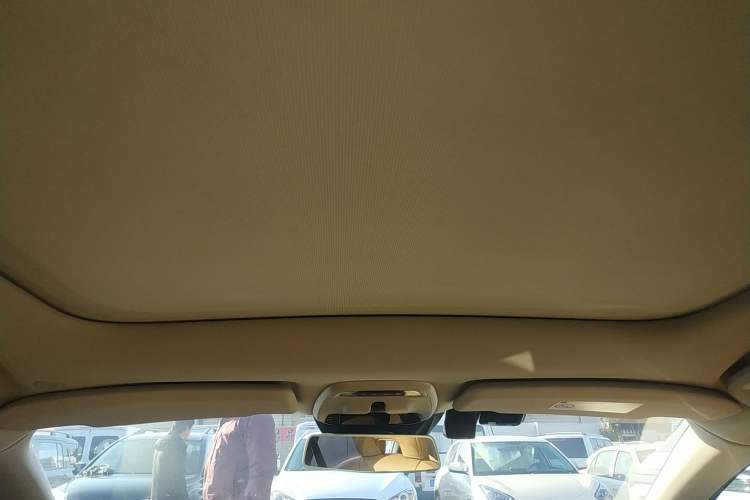 Used Volvo V40 2018 T3 Zhiya Edition Headliner