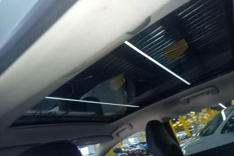 Used Volvo V40 2018 T3 Zhiya Edition Headliner