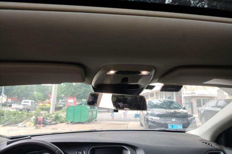 Used Volvo V40 2018 T3 Zhiyi Edition Headliner
