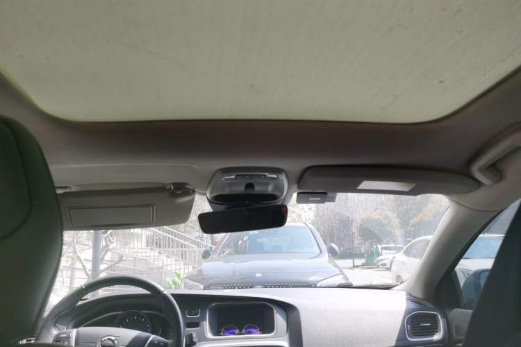 Used Volvo V40 2018 T3 Zhiyi Edition Headliner