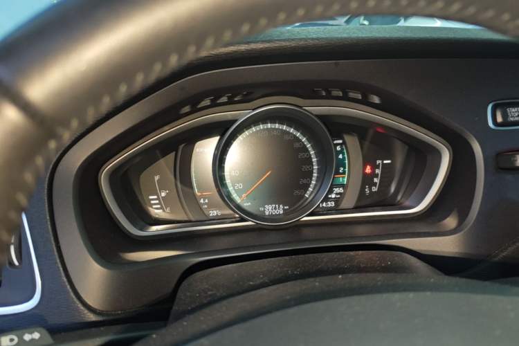 Used Volvo V40 2018 T3 Zhiya Edition Instrument Cluster