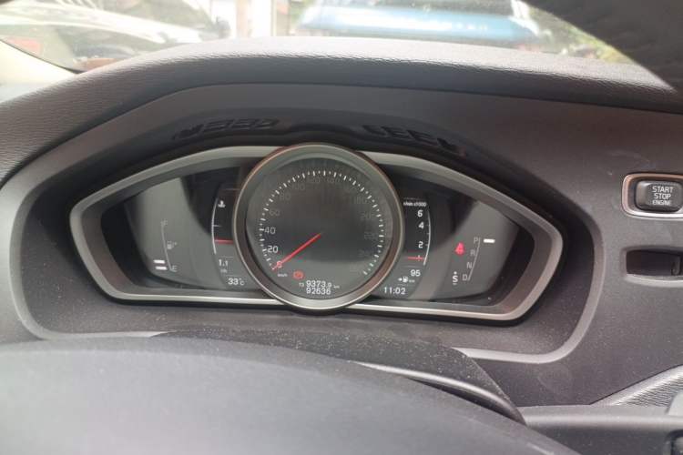 Used Volvo V40 2018 T3 Zhiya Edition Instrument Cluster