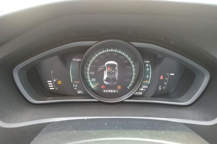 Used Volvo V40 2018 T3 Zhiya Edition Instrument Cluster