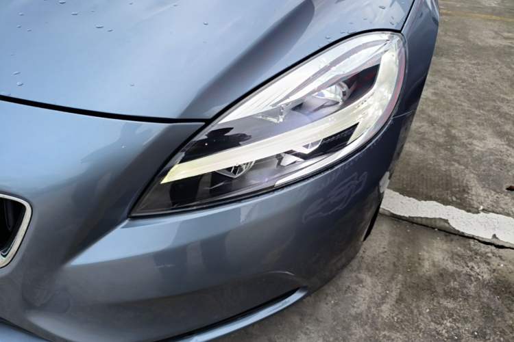 Used Volvo V40 2018 T3 Zhiyi Edition Left Front Headlight