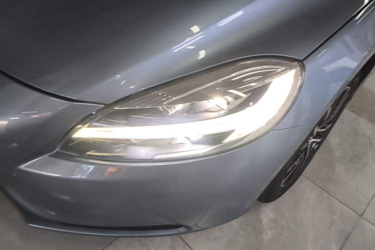 Used Volvo V40 2018 T3 Zhiyi Edition Left Front Headlight