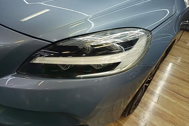 Used Volvo V40 2018 T3 Zhiyi Edition Left Front Headlight