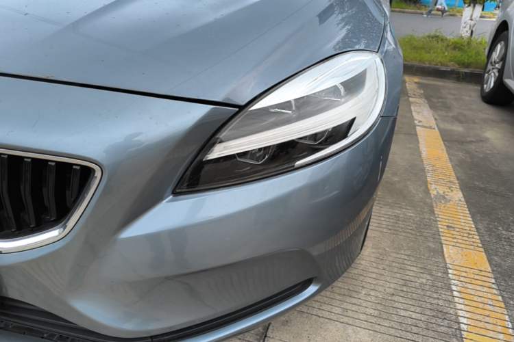 Used Volvo V40 2018 T3 Zhiyi Edition Left Front Headlight