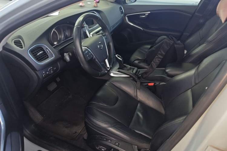 Used Volvo V40 2018 T3 Zhiya Edition Left Front Seat