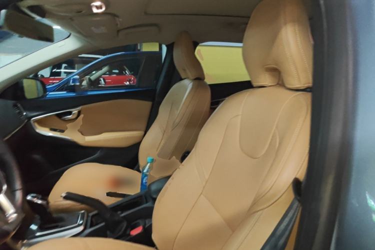 Used Volvo V40 2018 T3 Zhiyi Edition Left Front Seat