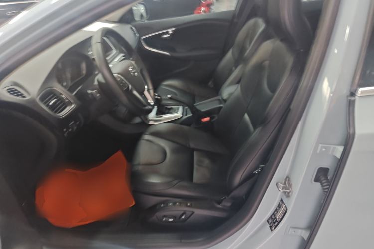 Used Volvo V40 2018 T3 Zhiya Edition Left Front Seat