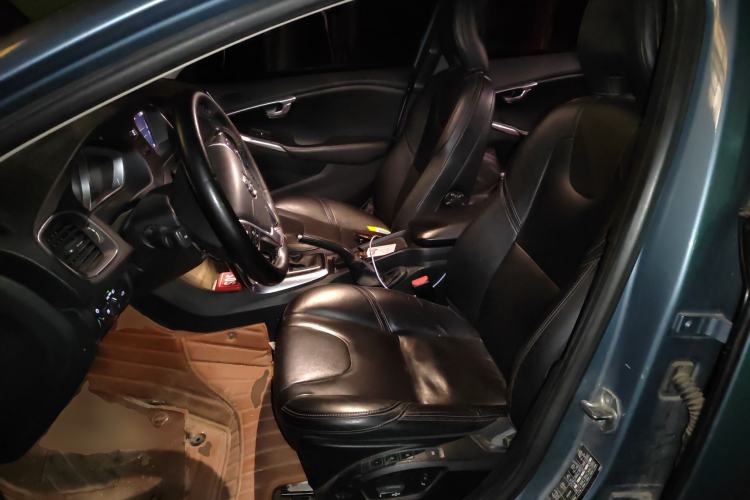 Used Volvo V40 2018 T3 Zhiyi Edition Left Front Seat