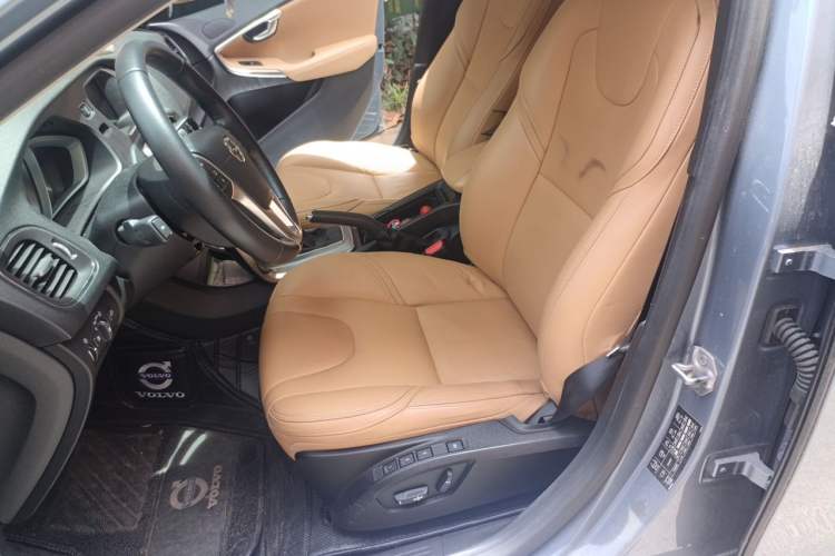 Used Volvo V40 2018 T3 Zhiya Edition Left Front Seat