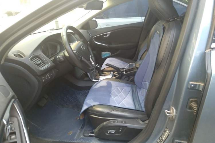 Used Volvo V40 2018 T3 Zhiya Edition Left Front Seat